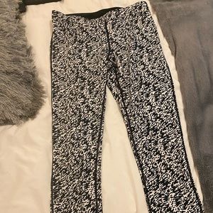 Nike printed cropped leggings